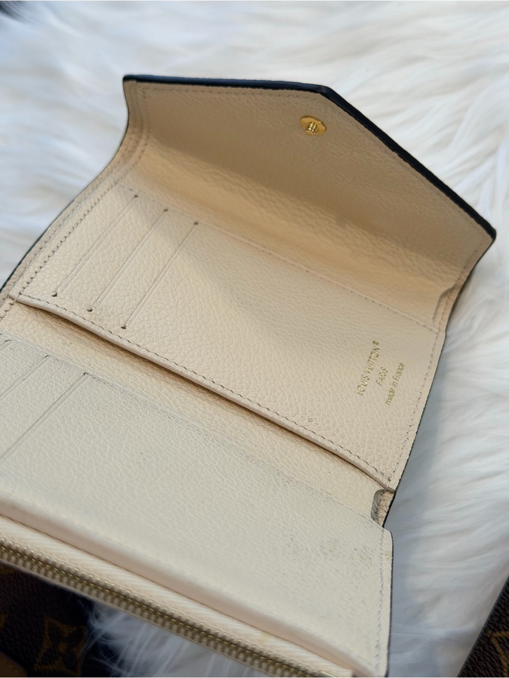 Louis Vuitton Beige Embossed Leather Small Envelope Wallet - Picture 3 of 10